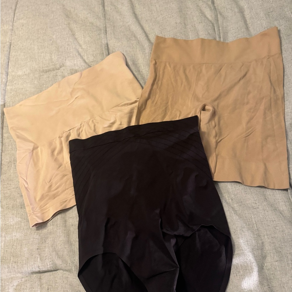 3 pair shapweat tummy trainers ( Maidenform, Jockey, ( Black andShapewear Shorts